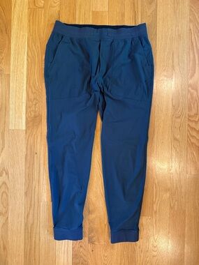 Lululemon Men's Navy Active Jogger Pants - Comfortable Everyday Fit